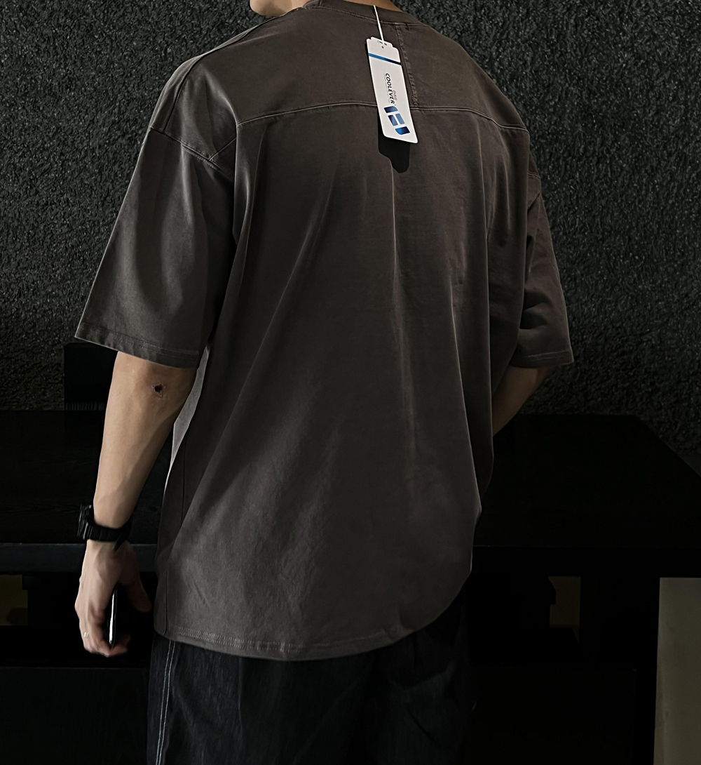 반팔 티셔츠 모델 착용 이미지-S1L58